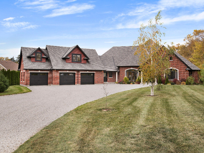 LUXURIOUS 10989 River Line, Chatham