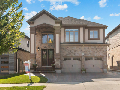 STUNNING DETACHED 4 BED + 3 BATH HOME FOR SALE IN KITCHENER!!!