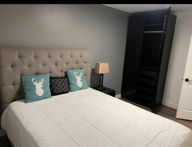 Furnished Room in Airdrie Private Home for Rent