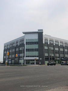 G-R-E-A-T Office Located at Markham Rd & Mcnicoll Ave