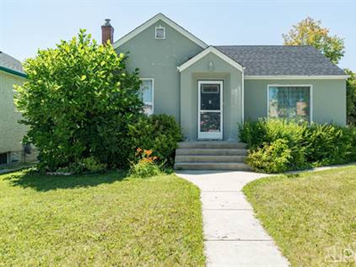 Homes for Sale in West Kildonan, Winnipeg, Manitoba $279,900