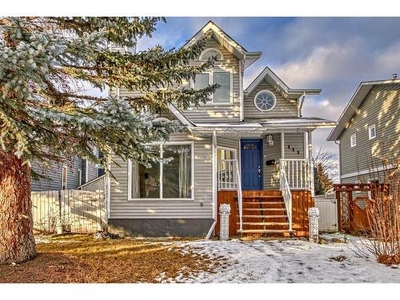 House For Sale In MacEwan Glen, Calgary, Alberta