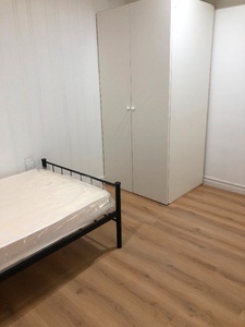 Private Basement room- Female Only-- Morningside-Scarborough