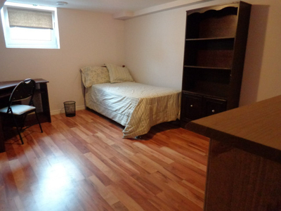 Quiet Clean for Co-Op / Matures / Professionals - Large Bedrooms