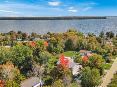 Waterfront Community Balsam Lake! 9 LAKEVIEW COTTAGE RD $869,000