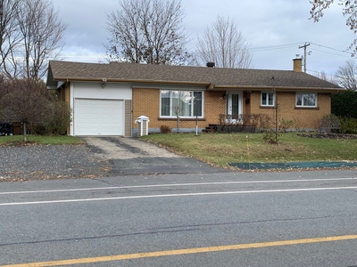 House for sale, 34 Rue Girouard, Victoriaville, QC G6P5S5, CA, in Victoriaville, Canada