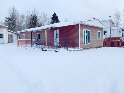 House for sale, 3503 Ch. des Érables, Lac-Kénogami, QC G7X7V6, CA , in Saguenay, Canada