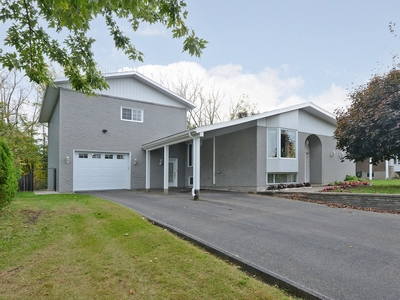 House for sale, 56 Rue Belval, Salaberry-de-Valleyfield, QC J6S6A2, CA, in Salaberry-de-Valleyfield, Canada
