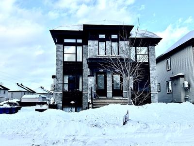 House for sale, 925-929 Rue des Fontaines, Mascouche, QC J7K0V3, CA, in Mascouche, Canada