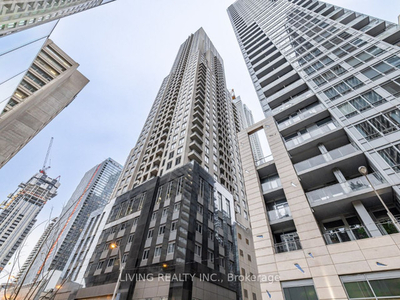 Uptown Residences! 2Br Suite, Balcony, Yorkville Living