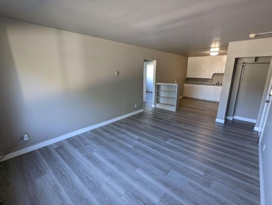 2 Bedroom Apartment Unit Regina SK For Rent At 1124