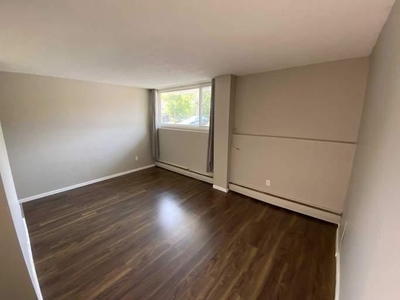 1 Bedroom Apartment Unit Calgary AB For Rent At 1425