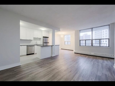 1 Bedroom Apartment Unit East York ON For Rent At 2300