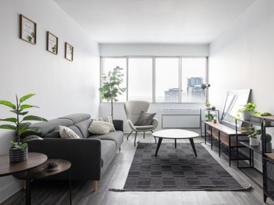 1 Bedroom Apartment Unit Saint-Laurent Montreal QC For Rent At 1800