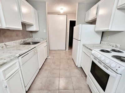 1 Bedroom Apartment Unit Saskatoon SK For Rent At 1100