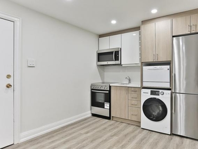 1 Bedroom Apartment Unit Toronto ON For Rent At 2195