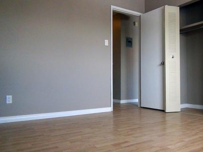 2 Bedroom Apartment Unit Edmonton AB For Rent At 1020