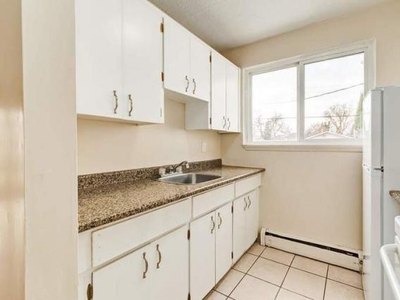 2 Bedroom Apartment Unit Edmonton AB For Rent At 1269