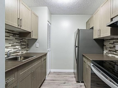 2 Bedroom Apartment Unit Winnipeg MB For Rent At 1200