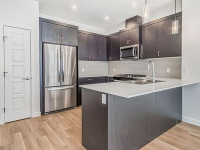 3 Bedroom Apartment Unit Edmonton AB For Rent At 2000