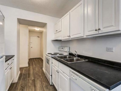 3 Bedroom Apartment Unit Edmonton AB For Rent At 2299