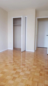3 Bedroom Apartment Unit Toronto ON For Rent At 3100