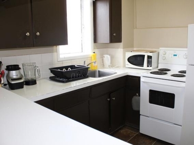 Apartment Unit Calgary AB For Rent At 1300