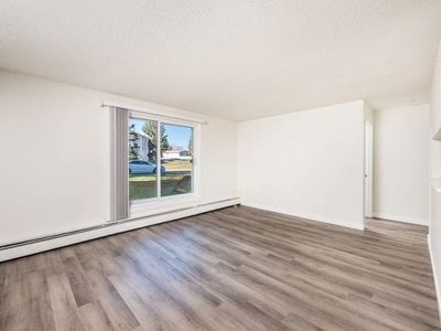 Apartment Unit Edmonton AB For Rent At 1100