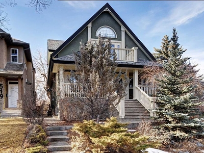 Calgary Pet Friendly House For Rent | Spruce Cliff | Charming Classic Home in Spruce