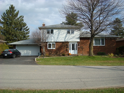 Ottawa House For Rent | Parkwood Hills - Fisher glen | 7 Leona Avenue, 4 Bedroom