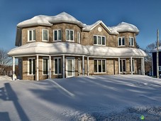 2 Storey for sale Lac-St-Charles 6 bedrooms 4 bathrooms