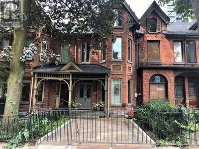 House For Sale In Cabbagetown South, Toronto, Ontario