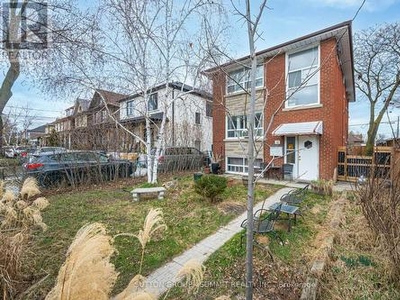 House For Sale In Mimico, Toronto, Ontario