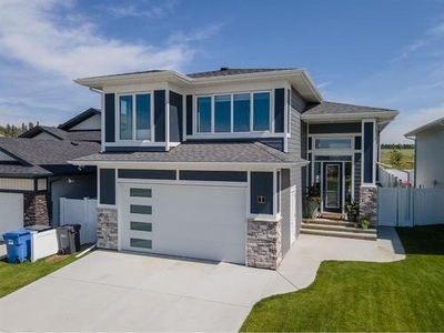 House For Sale In Timber Ridge, Red Deer, Alberta
