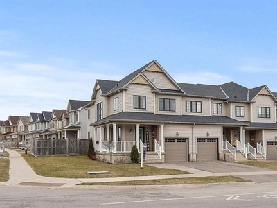 Luxury Townhouse for sale in Caledonia, Ontario