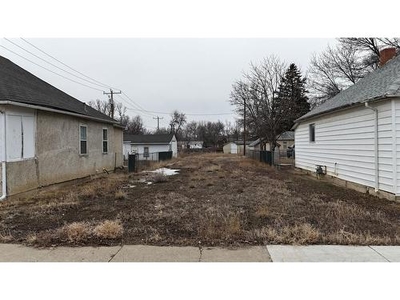 Vacant Land For Sale In North Flats, Medicine Hat, Alberta