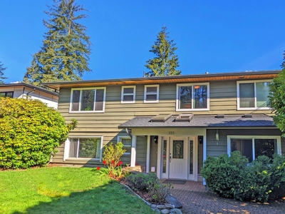 522 W 23RD STREET North Vancouver
