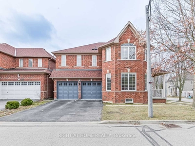 House for sale, 30 Pinecrest St, in Markham, Canada