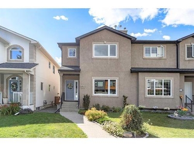 House For Sale In Highland Park, Calgary, Alberta
