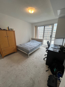 SUMMER SUBLET: FURNISHED MASTER BDRM W/ ENSUITE: May - Aug