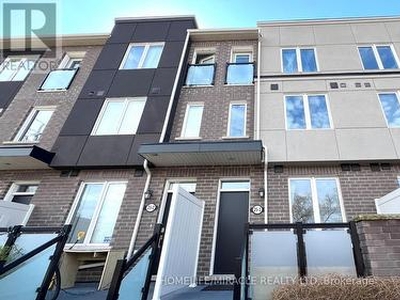 Townhouse For Sale In West Hill, Toronto, Ontario