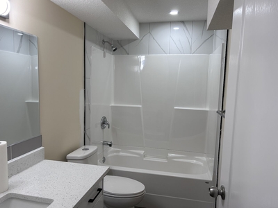 Calgary Basement For Rent | Saddlebrook | Cozy 1 bed, 1 bath