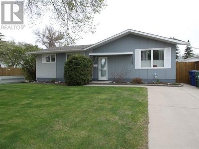House For Sale In College Park, Saskatoon, Saskatchewan