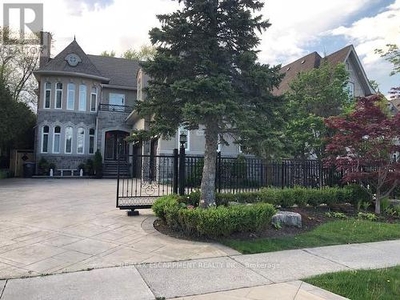 House For Sale In Erindale, Mississauga, Ontario