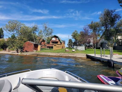 Chestermere House For Rent | Lake Front Cozy Cabin Furnished