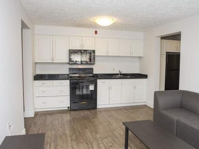 1 Bedroom Apartment Unit Waterloo ON For Rent At 865