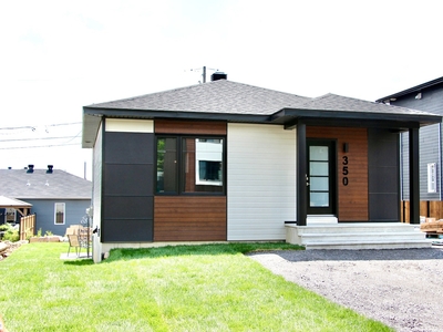 House for sale, 25 Rue des Pyrénées, Sainte-Brigitte-de-Laval, QC G0A0K3, CA, in Sainte-Brigitte-de-Laval, Canada