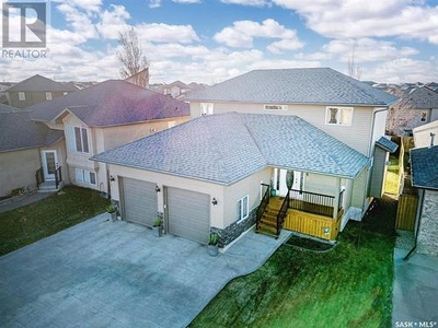House For Sale In Willowgrove, Saskatoon, Saskatchewan