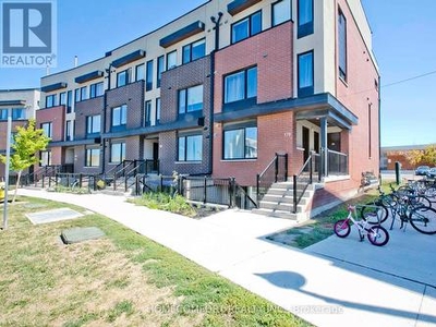 Townhouse For Sale In Downsview Airport, Toronto, Ontario