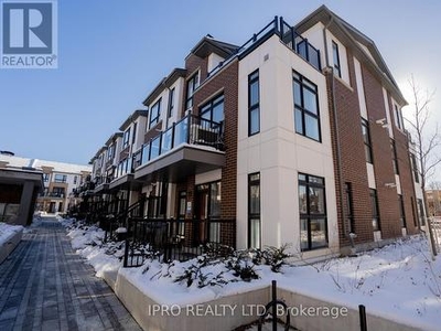 Townhouse For Sale In Glen Park Commercial, Toronto, Ontario